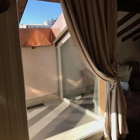 Al Sei فندق مبيت وإفطار فاريسّي